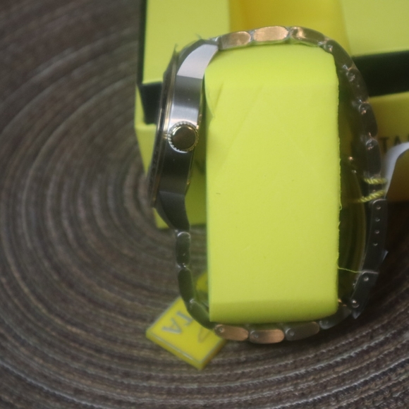 Invicta Specialty 38533 Men's Two-Tone Watch - Picture 5 of 6